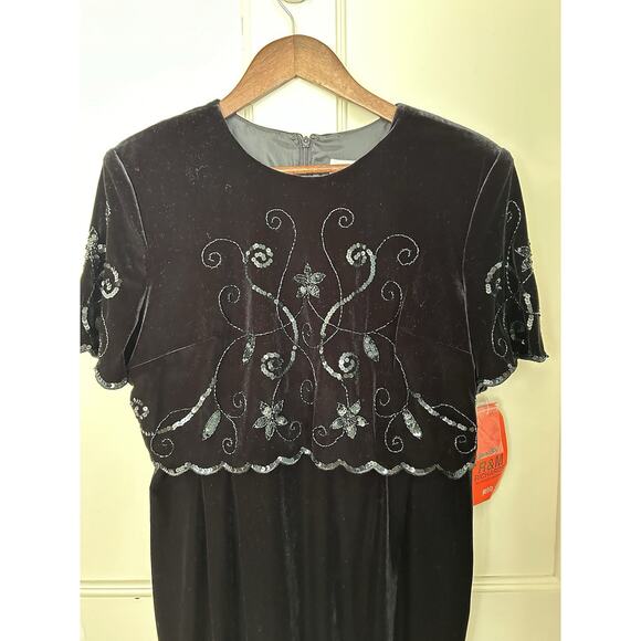 R&M Richards by Karen Wong Beaded Velvet Formal Dress Womens Size 14P Black NWT - Picture 2 of 10